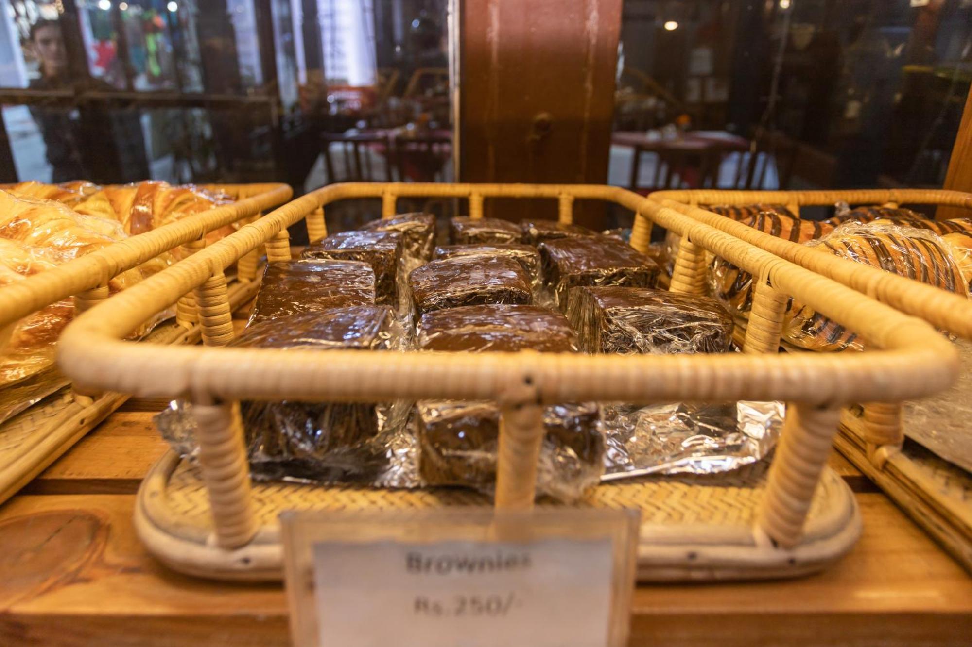 Aawas Boutique Hotel カトマンズ エクステリア 写真